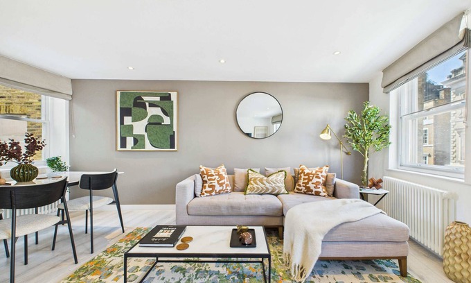 Chaucer Apartment | Chic and cosy apartment near Borough Market