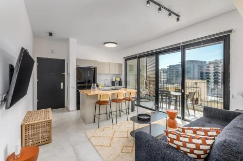 Florentin Apartment | Chic and fresh by Sea U TLV