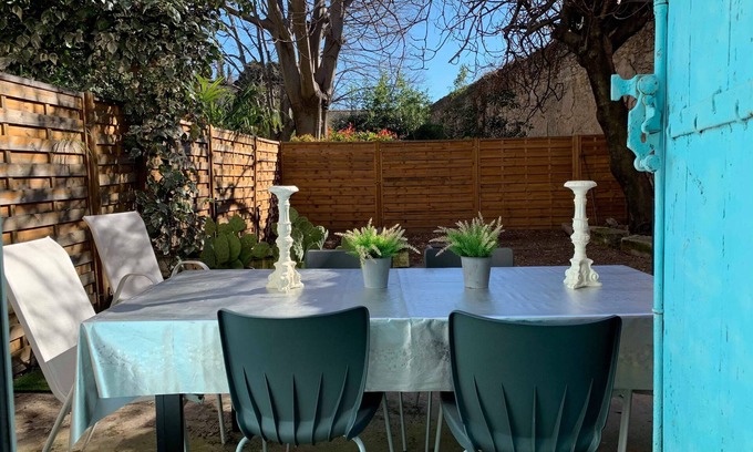 Nimes City Centre Apartment | Chic and hype 2 bedrooms appartment central Nîmes