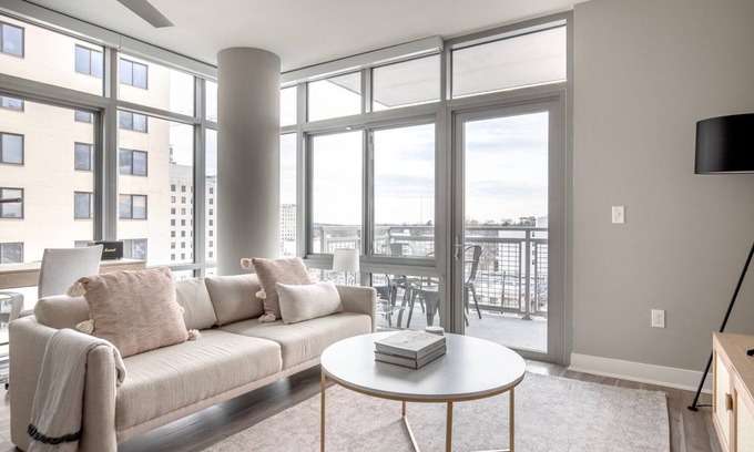 Woodmont Triangle Apartment | Chic Bethesda 2BE w/W/D, Gym & Pool, nr dining, by Blueground