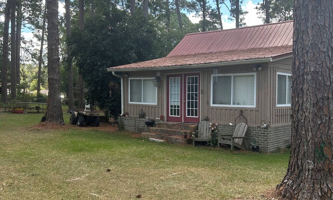 Statesboro House | Chic bungalow with everything you need in Statesboro