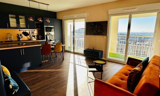 Noisy-le-Grand Apartment | CHIC & CHILL Apartment near Disneyland and Paris