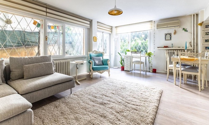 Moda Apartment | Chic Flat 5 min to Moda Coast in Kadikoy