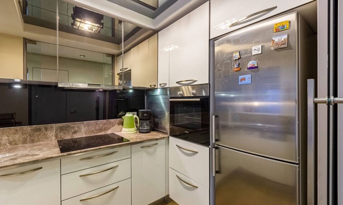 Besiktas Apartment | Chic Flat w Backyard 5 min to Akmerkez in Besiktas