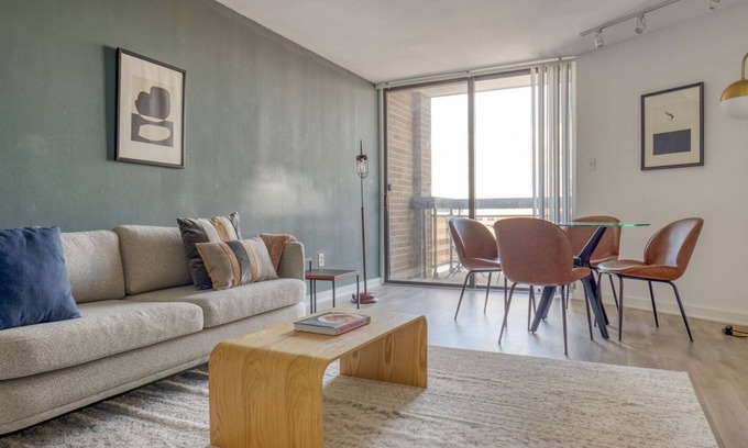 Foggy Bottom Apartment | Chic Foggy Bottom 2BR w/ W/D + Gym near World Bank + metro by Blueground