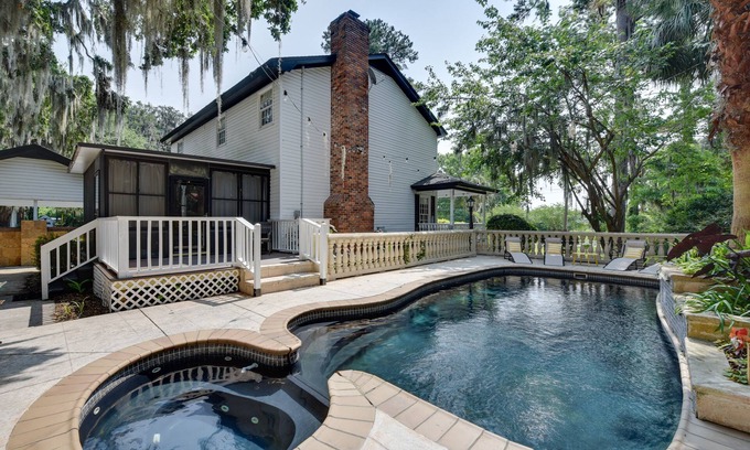 Savannah House | Chic Georgia Getaway w/Pool & Deck, Near Beaches!