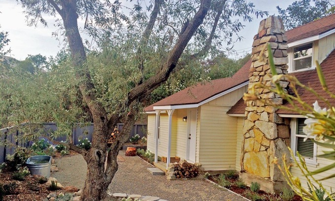 Three Rivers House | Chic Historic Cottage in the Heart of 3 Rivers - voted Best Vacation Rental 2015