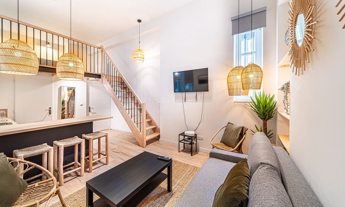 Puvis De Chavannes - Le Lycee Apartment | Chic Loft near Opera - Heart of Lyon 🎼✨ Opéra Suites - ARETHA