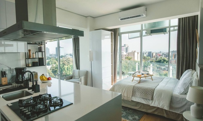 Roma Norte Apartment | Chic Loft w/AC, Walkable Area