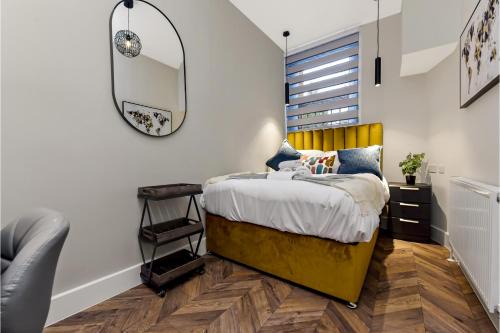 Harringay Apartment | Chic London Flat - 2 Doubles & Full Bath