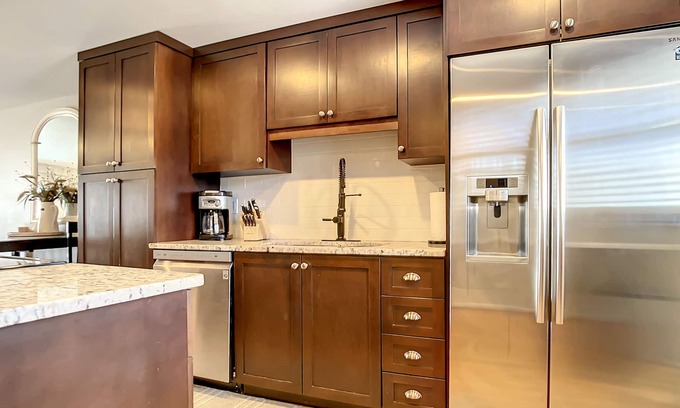 New Smyrna Beach Condo | Chic Ocean/Pool View 2/2 Condo in New Smyrna Beach!
