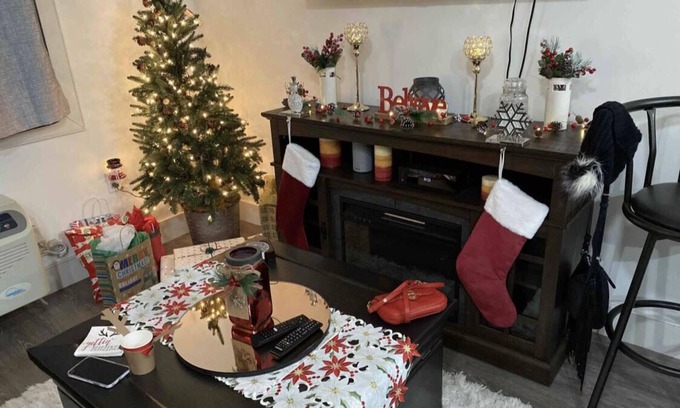 Bay Shore Apartment | Chic on Main Street apartment near it all!