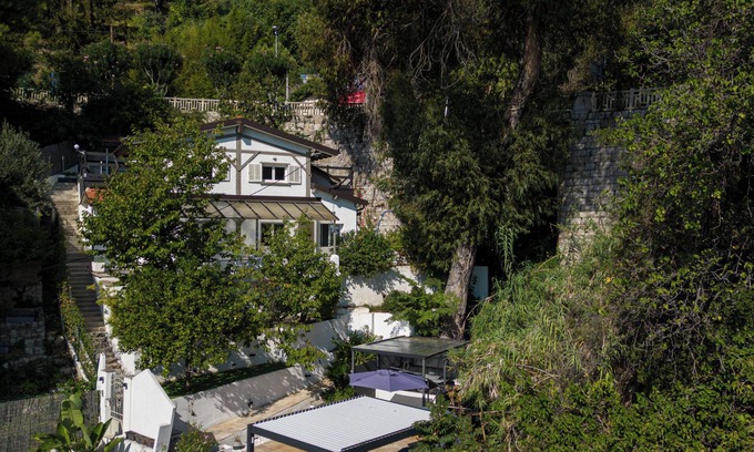 Beausoleil Villa | Chic Riviera Escape3 Bedroom Sea View Apartment in Beausoleil, Steps from Monaco