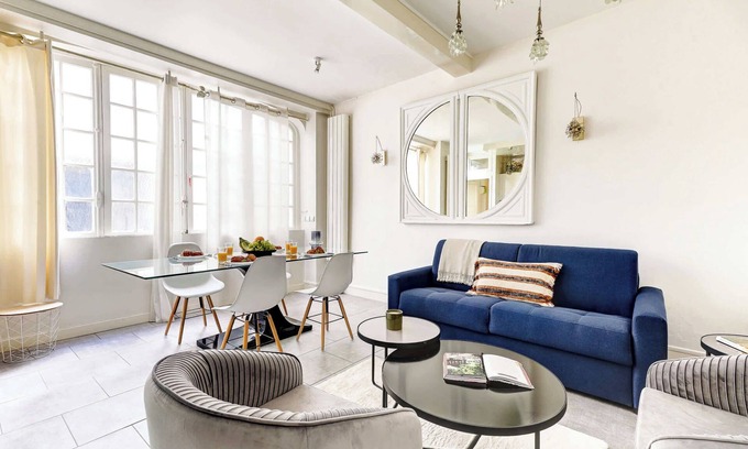 6th Arrondissement Apartment | Chic Saint-Germain 1BR Apartment for 4 Guests