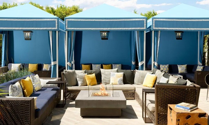 Downtown Hotel | Chic Santa Monica Retreat Perfect for Beach Getaways - Poolside Fun!