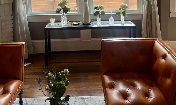 Pacific Heights Condo | Chic & Spacious 1-Bedroom w/ Garden Patio in Bustling Neighborhood | Pac Heights