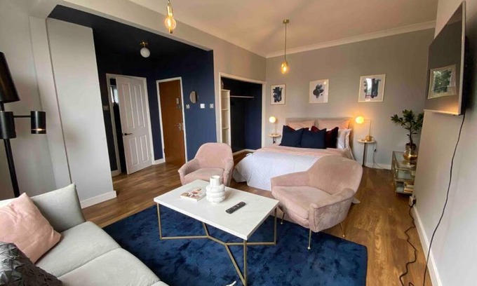 Belsize Apartment | Chic studio near Regent’s Park n8