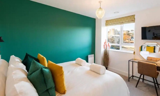 Saint Paul's Apartment | Chic & Stylish 2BD Flat in picturesque Bristol