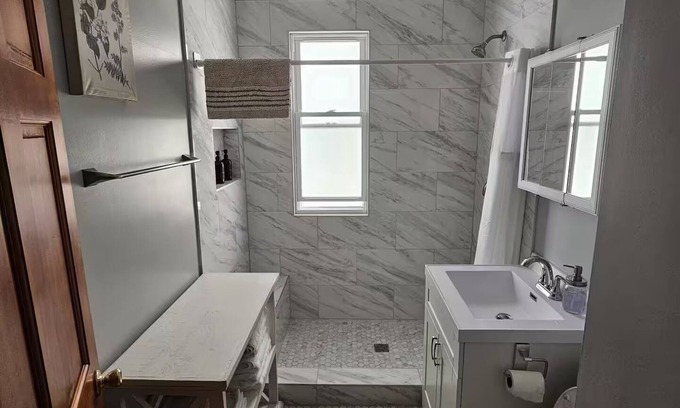 Logan Square Apartment | Chic Urban Gem in Logan Square