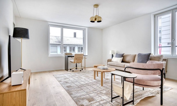 Sihlfeld Apartment | Chic Wiedikon 2.0 Room w/Storage & W/D, 3 min to Market, by Blueground