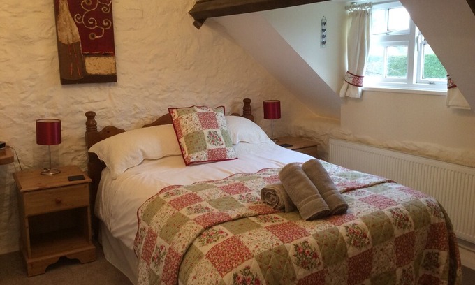 Bridport Cabin | Chiddy Nook Cottage in Chideock