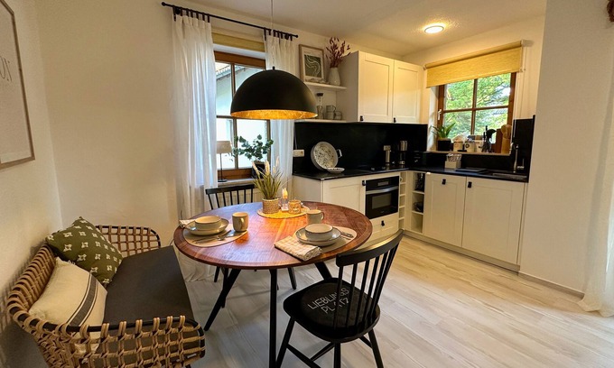 Arlaching Apartment | Chiemseeflair - Ferienresidenz Chiemseestrand, 36m², 1-4pers., Balkon