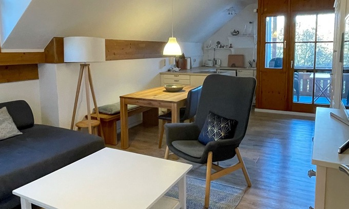 Arlaching Apartment | ChiemseeLuft on the 2nd floor, 45sqm with garden view and 2 bedrooms