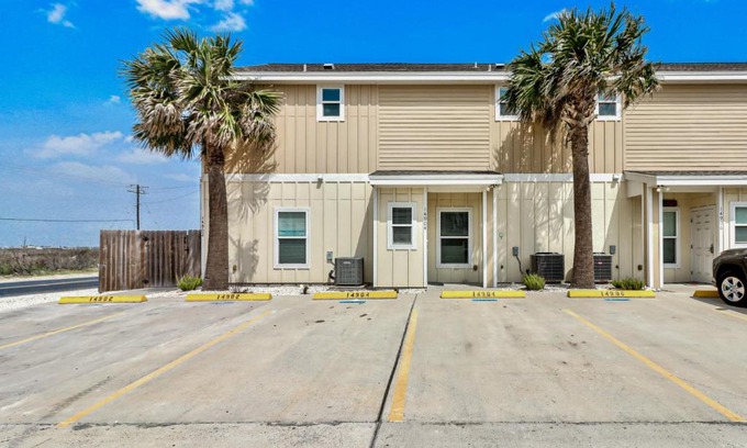 Corpus Christi House | Chillin' Channelside