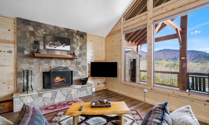 Sautee Nacoochee House | Chimney View