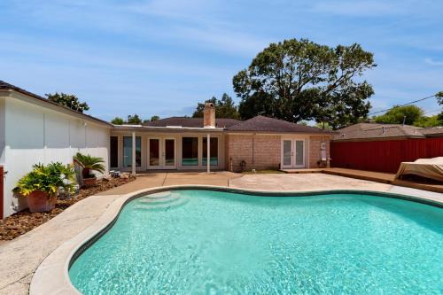 Chinatown House | Chinatown Oasis