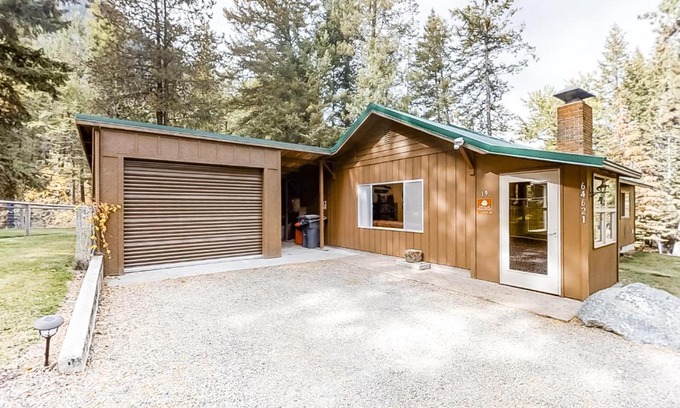 Joseph House | Chinook Lake