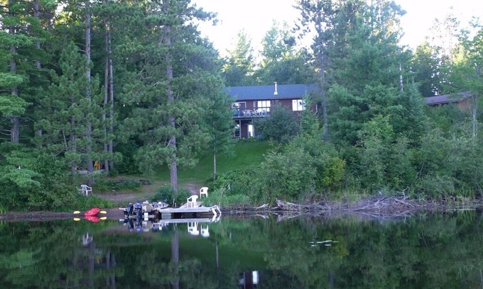 New Post House | Chippewa Flowage, private location, great cabin.