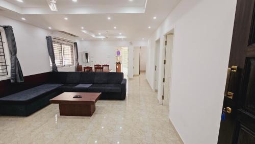 Mylapore Tiruvallikk Apartment | Chippy service Apartments No16