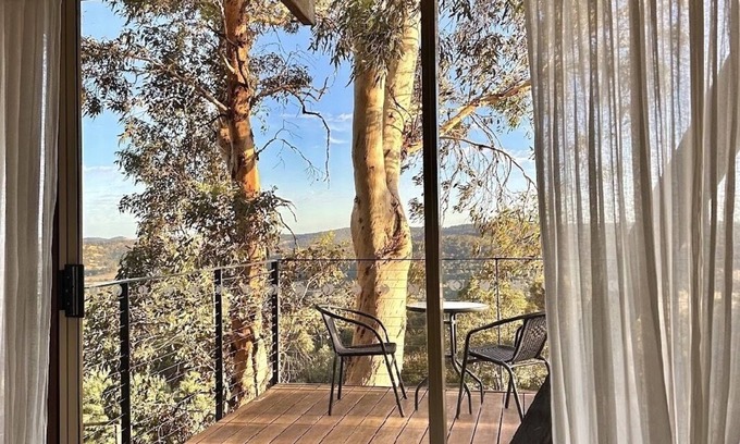 Lower Chittering House | Chittering Heights - A Luxurious Romantic Retreat
