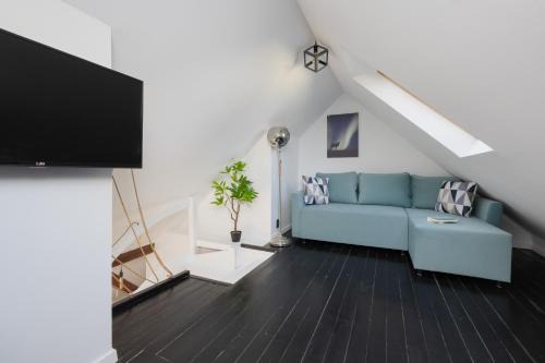 Mirow Apartment | Chmielna by Solarento