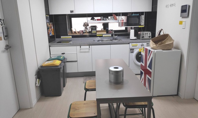 Seogyo-dong Apartment | Cho's apartment-hongdae STN. -the best place