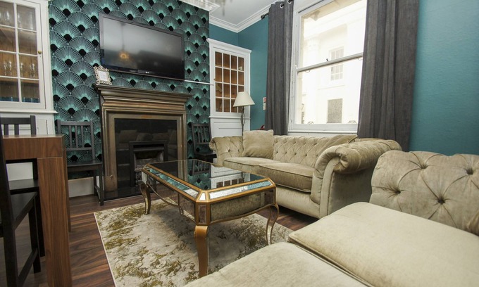 Brighton City Centre House | Chocolate Box Central by Brighton Holiday Lets