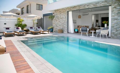 Pernera Villa | Chris Le Mare Gold Luxury Villa