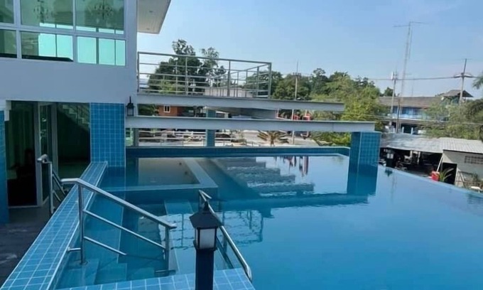 Ban Thung Sukla Hotel | Christella Hotel Laemchabang