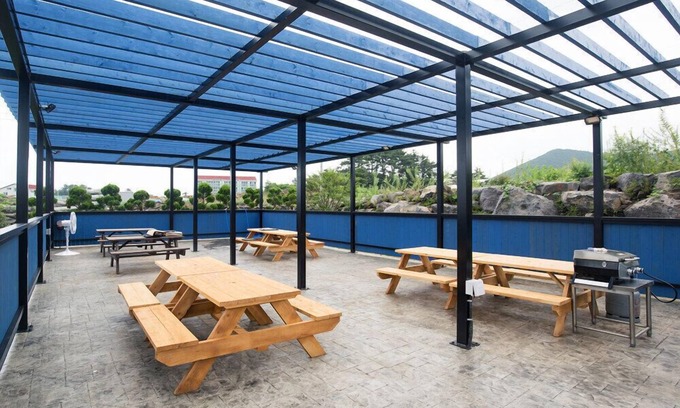 Jongdal-ri Apartment | Christmas Resort
