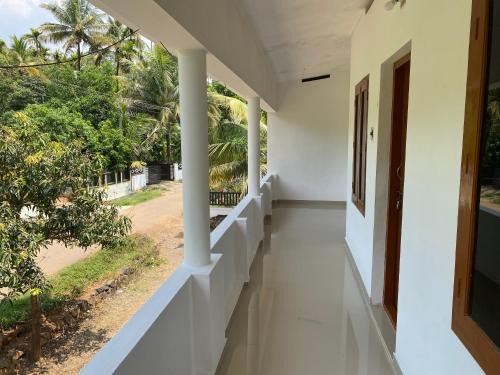Thavinhal Apartment | Christy cottage