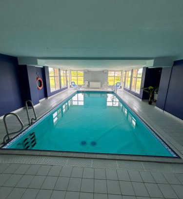 Levernois Apartment | Chtibourguignon, Appartement dans très agréable résidence avec piscine chauffée et sauna
