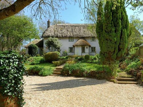 Whitchurch Canonicorum House | Church Cottage