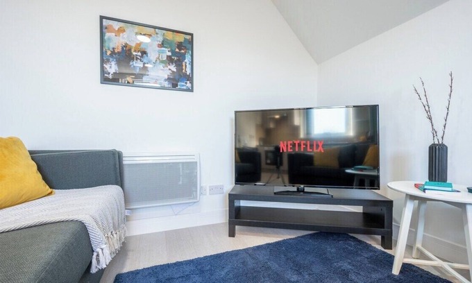 Newport Apartment | Church View 6 by Tŷ SA