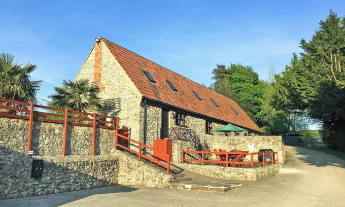 Hawkchurch Cottage | Cider Cottage is a paradise for families, friends and couples.