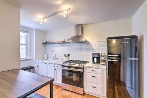 Northside Apartment | Cincinnati Vacation Rental 6 Mi to Downtown!