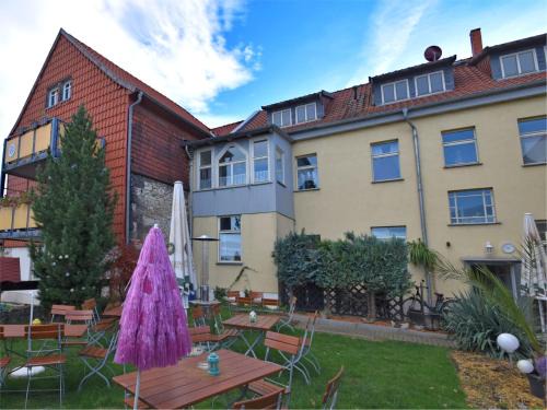 Ballenstedt Apartment | Cinema Comfort in Ballenstedt