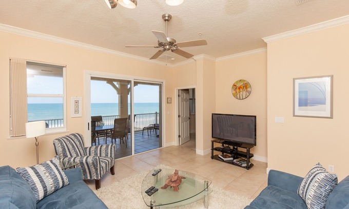 Palm Coast Condo | Cinnamon Beach 741 - Direct Oceanfront Corner Unit! New Living Room!