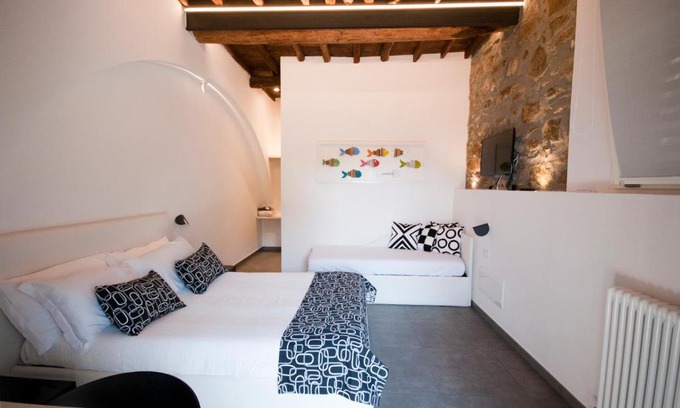 Riomaggiore House | Cinque Terre Coast to Coast