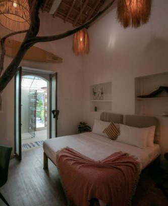 Anjuna Hotel | Circle